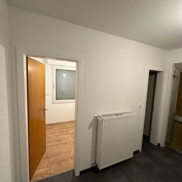 395A5FB1 1358 42D7 AF9C 847F3752E973 600x600