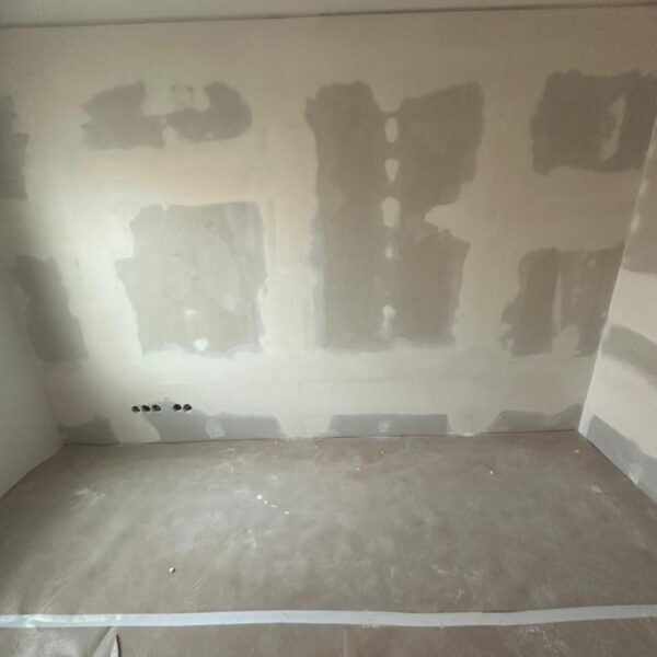 57E86E5F 89D4 44F0 9963 C71AE1836CBD 600x600