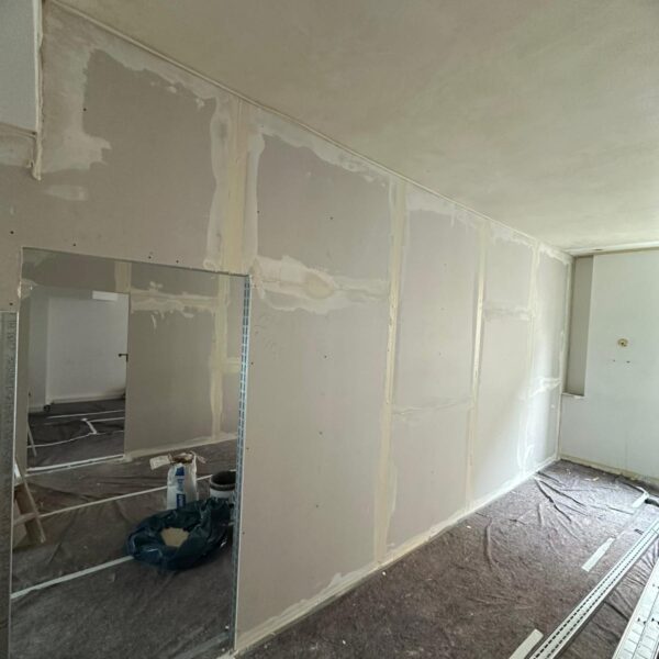 5EBCE60B A7F5 49B0 A7B4 B25D6DFDFD5E 600x600