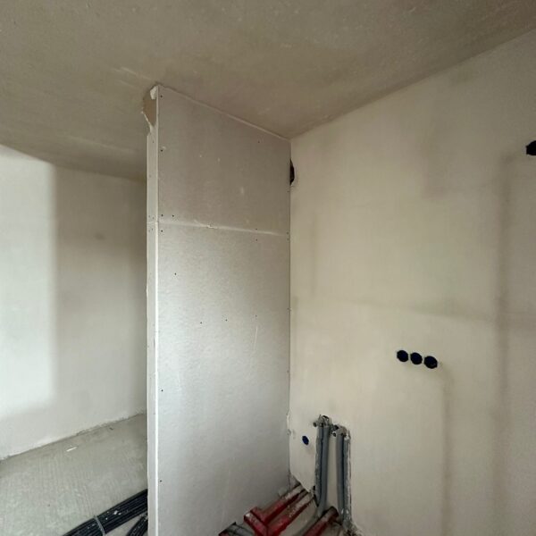 D3EA2F18 2778 488D 8363 5C394B8588F1 600x600