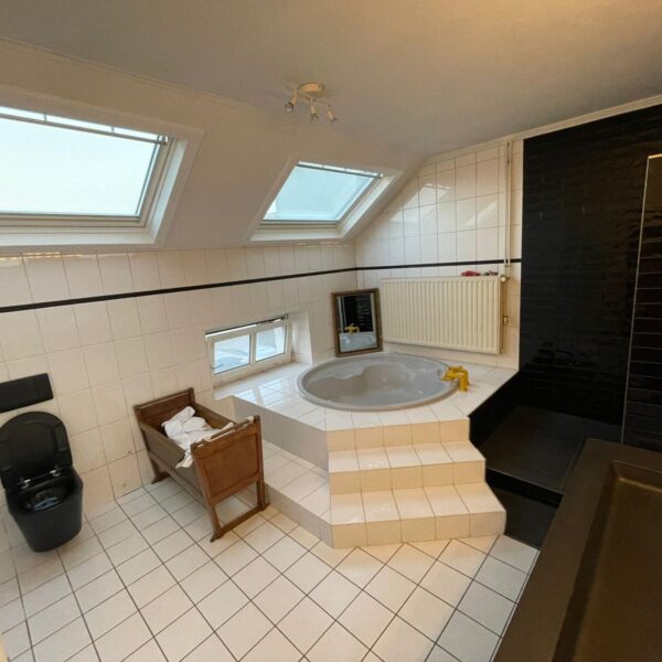 WhatsApp Image 2026 03 28 at 12 11 33 1 600x600